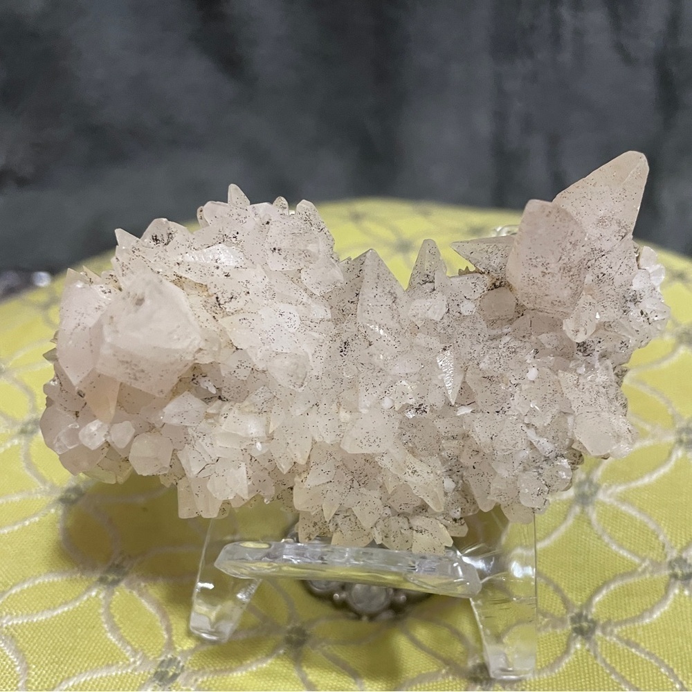 Natural Quartz cluster 3”x2” perfect points/ traces of specularite.